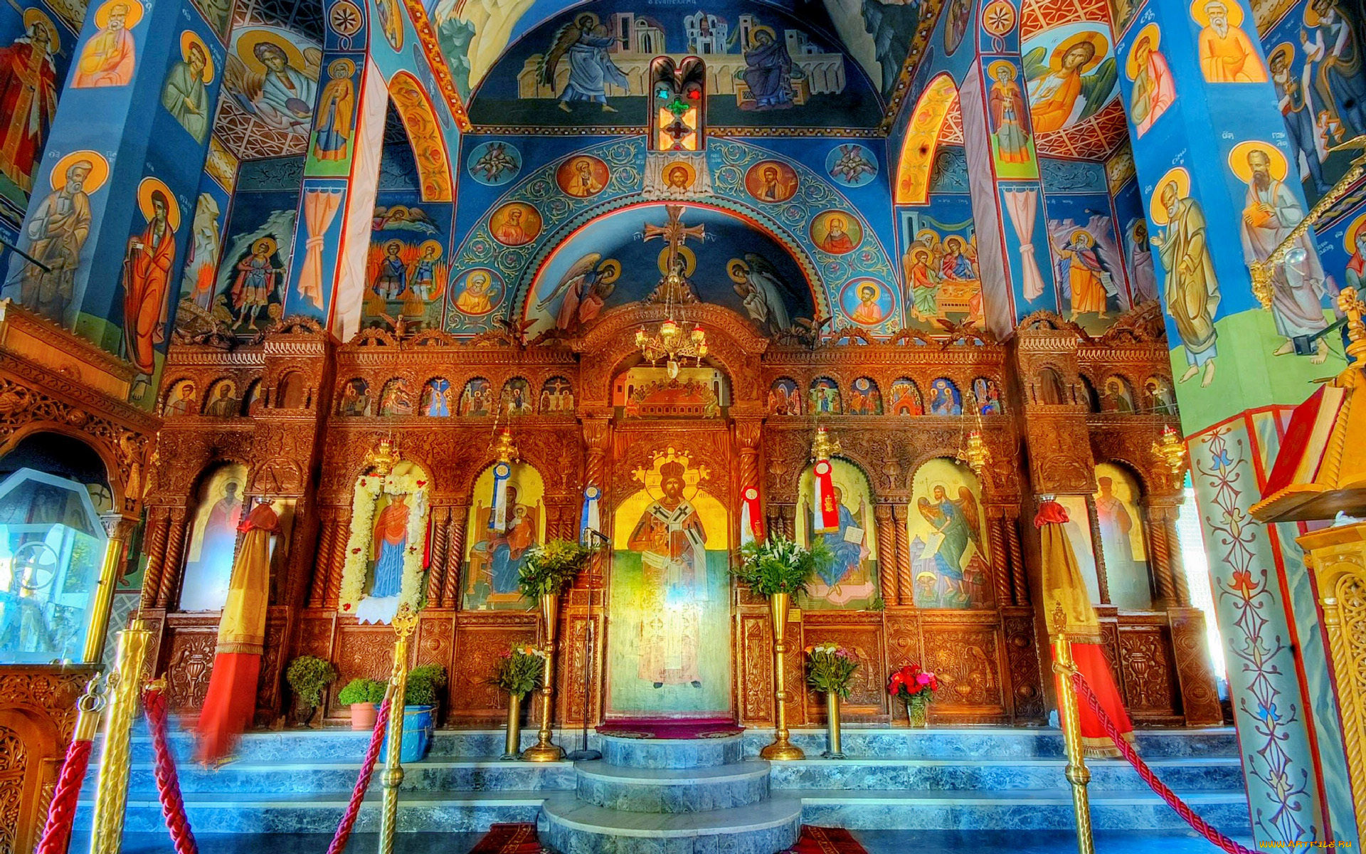 Внутреннее убранство христианских храмов Русь